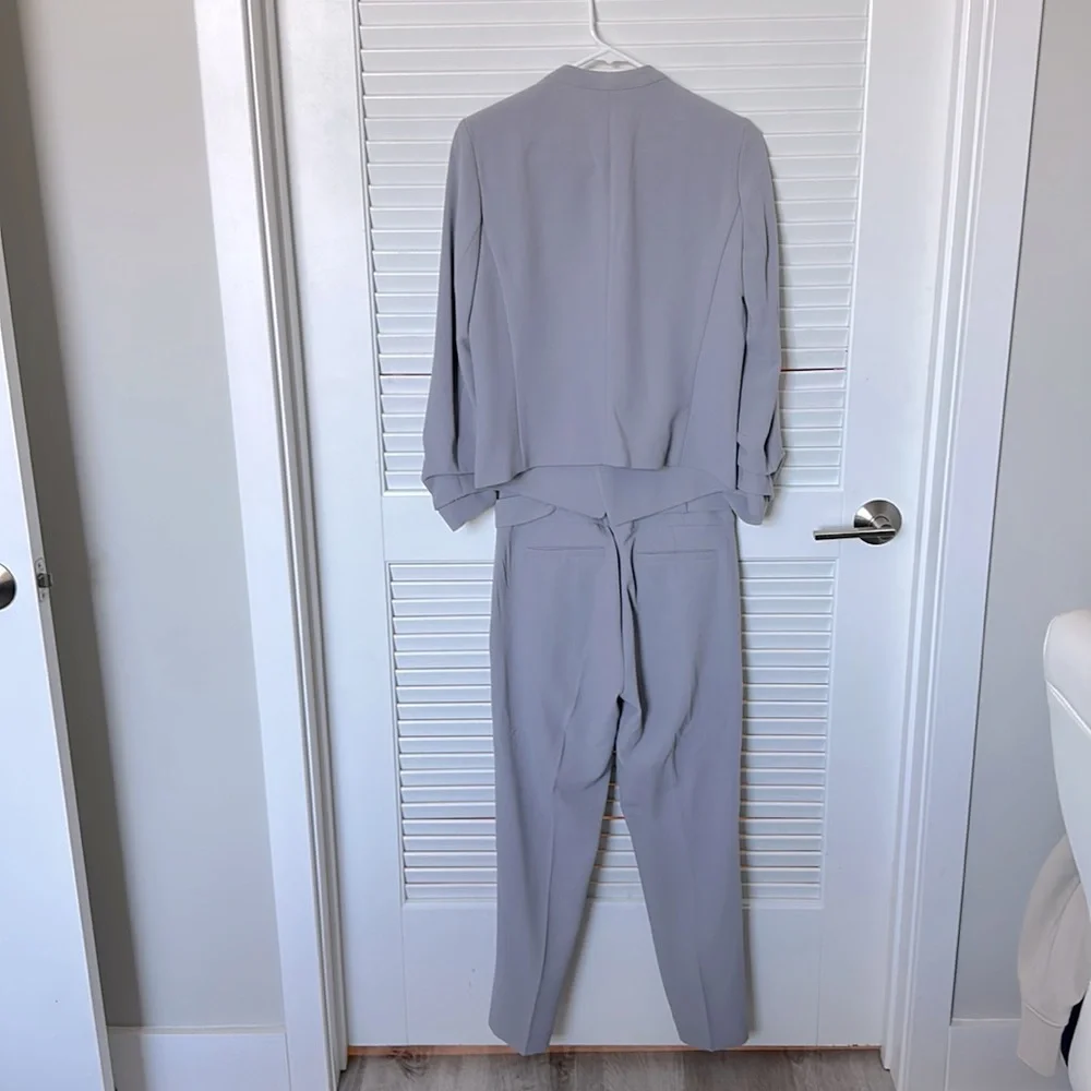 Bar III Suit - Picture 7 of 9